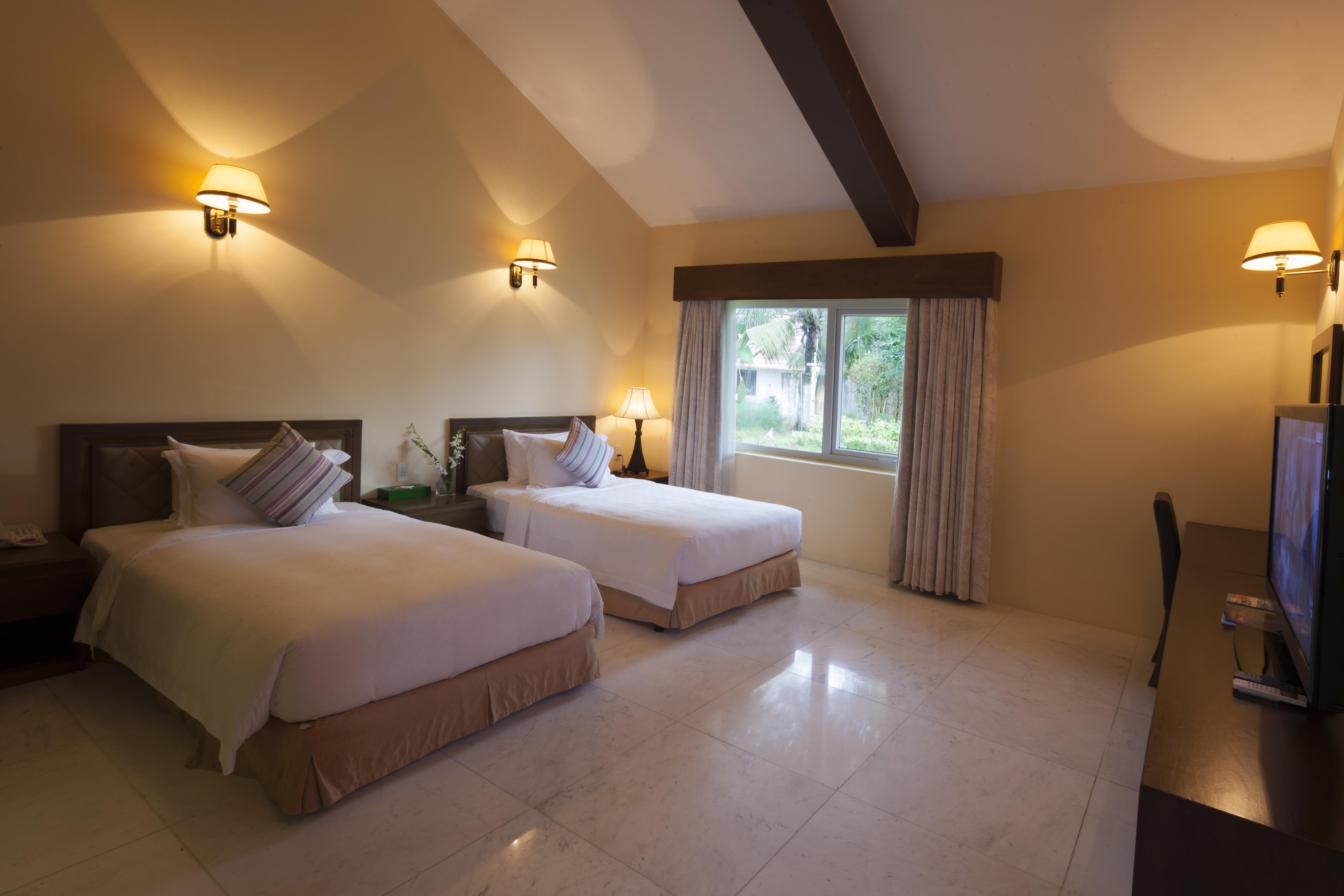 דואונג דונג Famiana Resort & Spa - Breakfast Is Served As Brunch 6Am30 To 1Pm מראה חיצוני תמונה